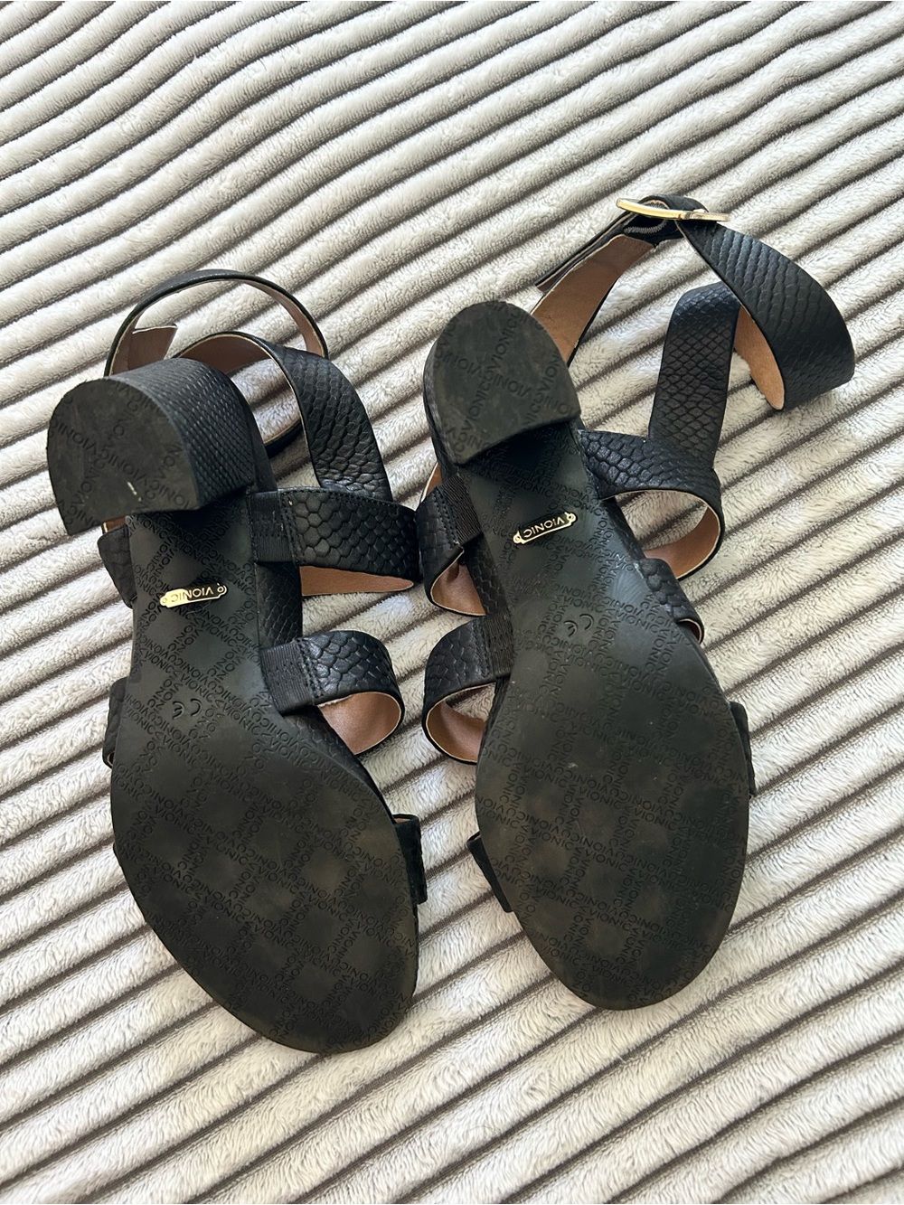 🖤 Vionic Blaire Black Snake Strappy Block Heel Sandals - Picture 6 of 8